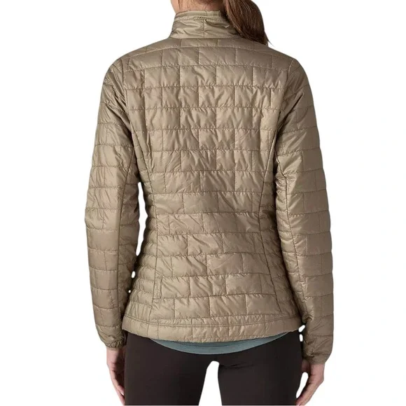 NWOT Patagonia Women's Nano Puff Insulated Jacket size M in Seabird Grey - Picture 2 of 10
